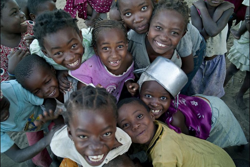 Мозамбик дети