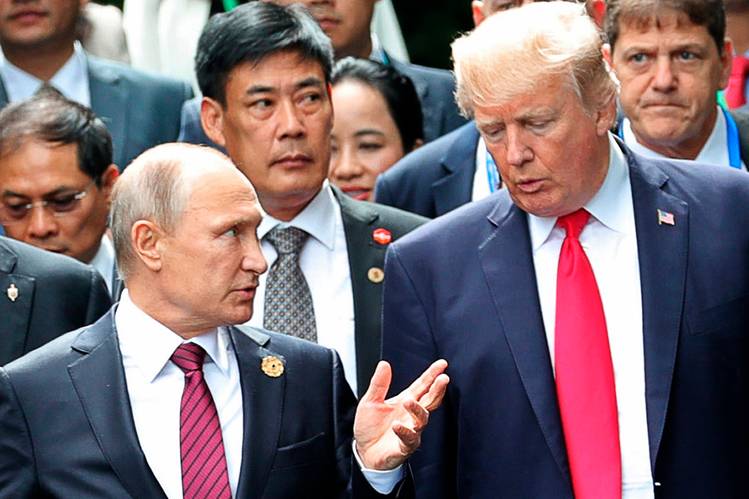 Трамп собирается встретиться с Путиным в России