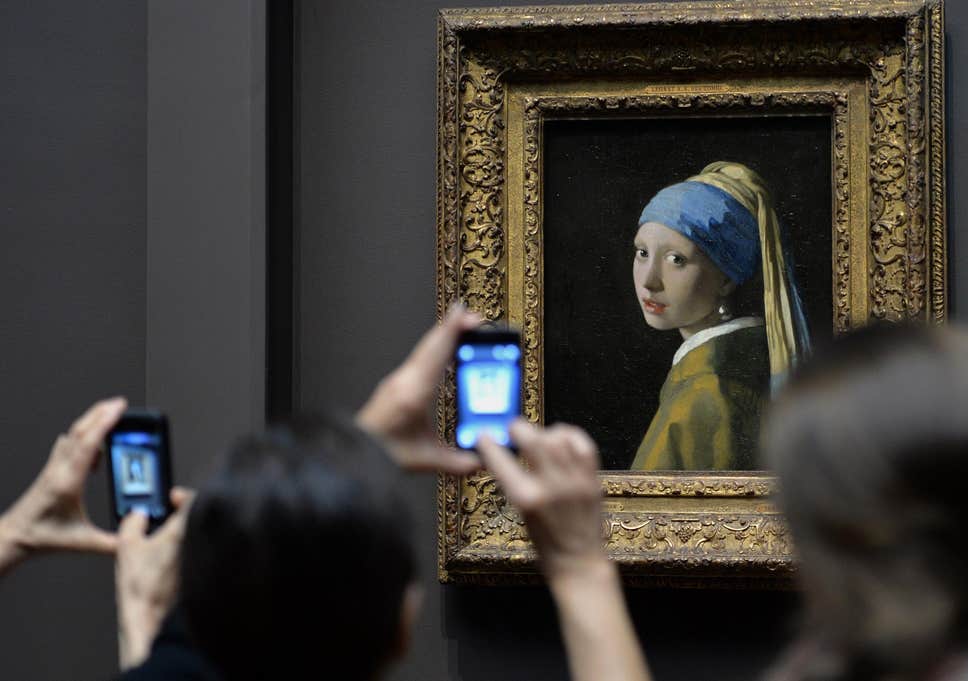 "Girl with a Pearl Earring" Mauritshuis Art Gallery