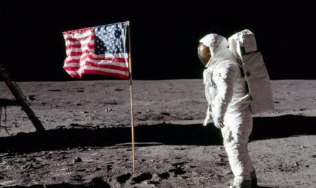Почему СССР не смог высадиться на Луну раньше США?