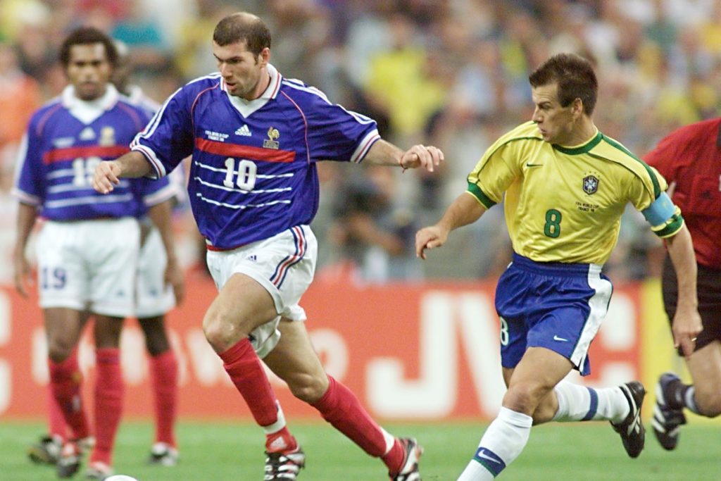 10 лучших игроков на Чемпионате Мира по футболу 1998 во Франции ...