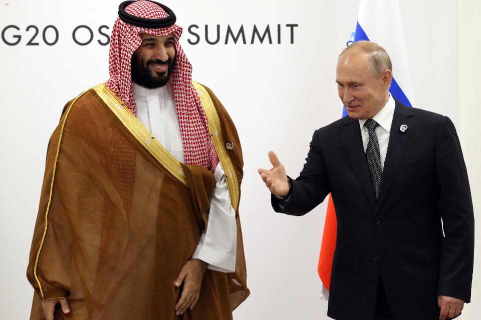 Ценовая война с Саудовской Аравией свидетельствует о поражение России в Белоруссии