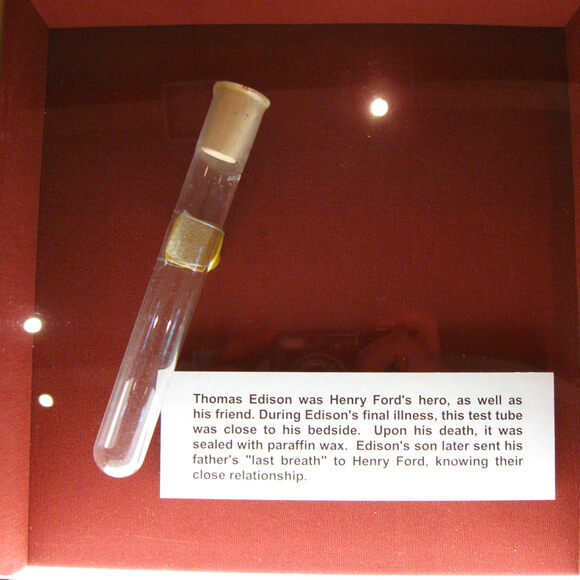 В музее хранится предсмертный вздох Томаса Эдисона