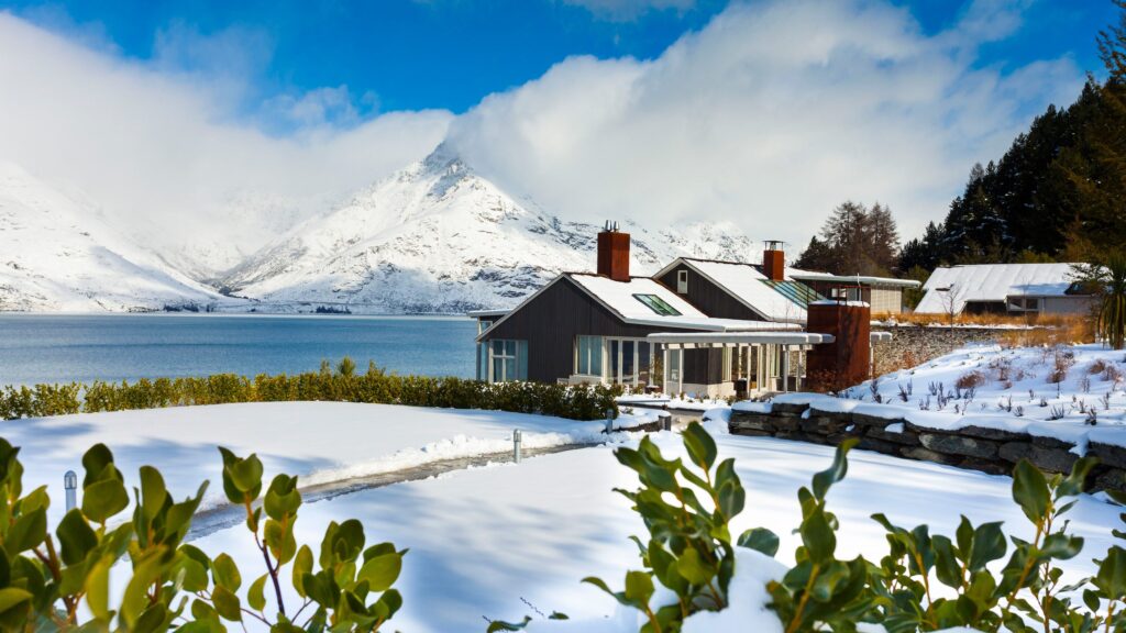 Matakauri Lodge, Lake Wakatipu, New Zealand | 10 most beautiful lakeside hotels