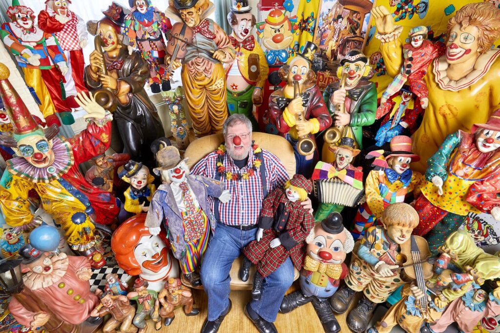 Самая большая коллекция предметов, связанных с клоунами - 4348