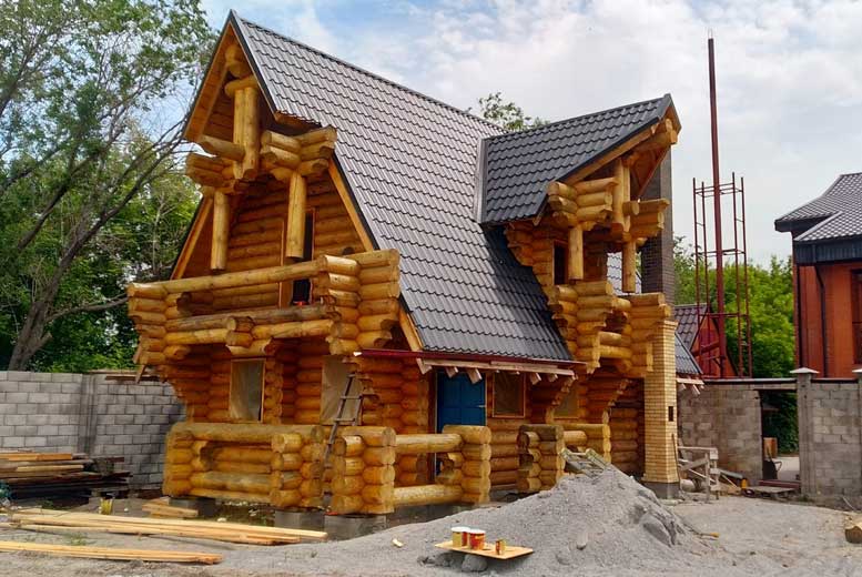У кого заказать строительство дома из сруба в Казахстане?