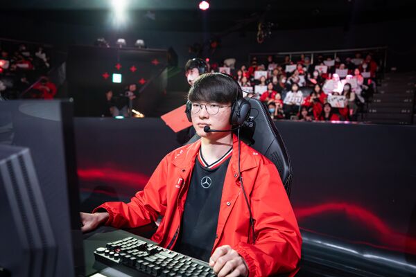 10 лучших киберспортсменов по League of Legends 2021 года