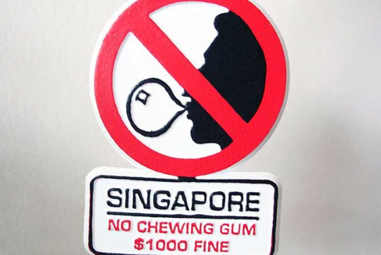 Почему власти Сингапура так ненавидят жевательную резинку?