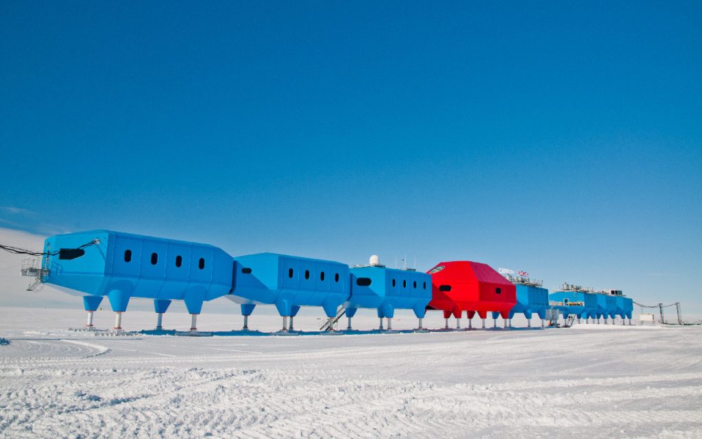 Британская антарктическая станция "Халли"