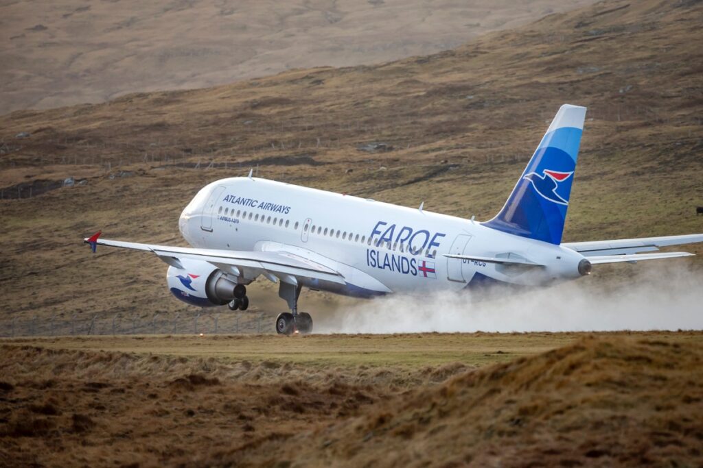 На Фарерских островах есть национальная авиакомпания