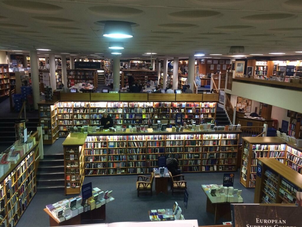 Blackwell's - самый большой книжный магазин в мире