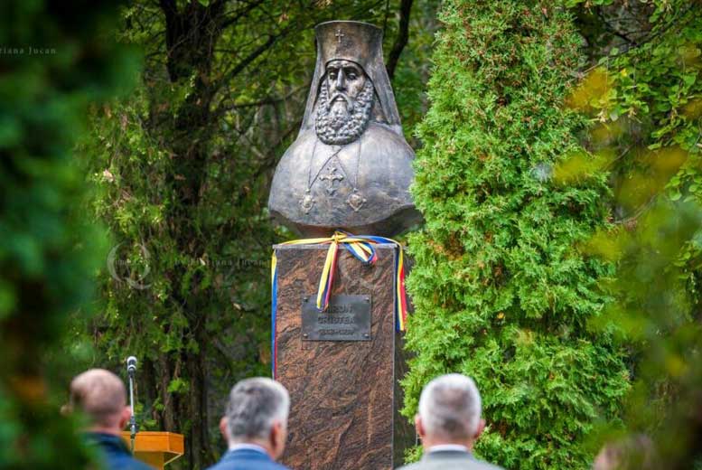 Памятники нацистским коллаборационистам в Восточной Европе