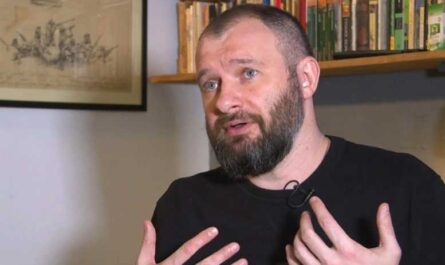 Какие знаменитости покинули Россию после начала спецоперации?