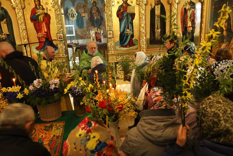 Украинцы отмечают Вербное воскресенье