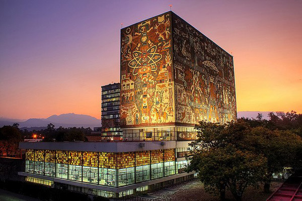 В Мексике находится самый старый университет в Северной Америке