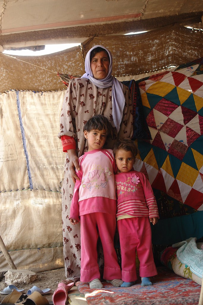 Плач бессилия матери из Хамы, запад Сирии
