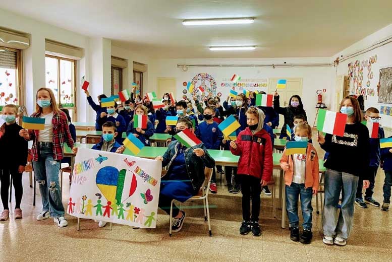 Итальянские власти предложили украинцам поселиться в Серрастретте