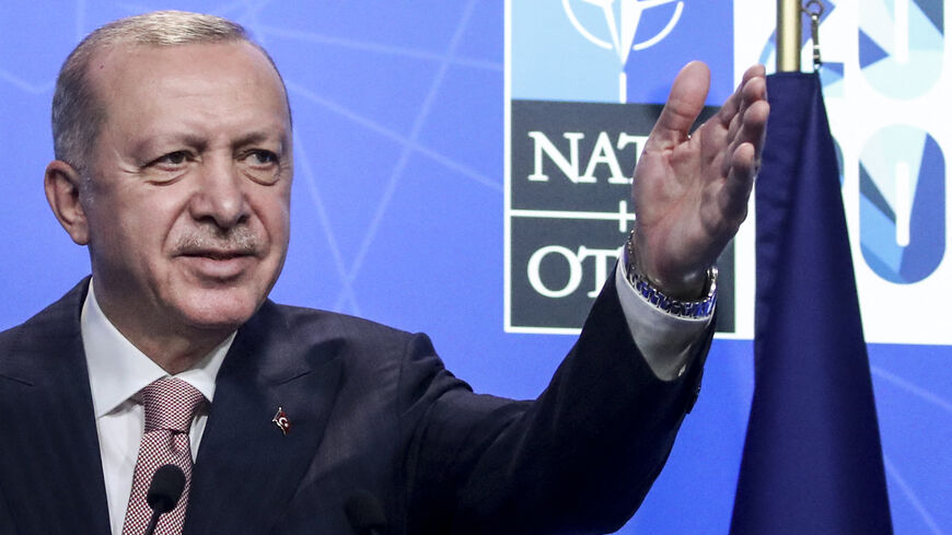 Эрдоган хочет укрепить имидж сильного лидера