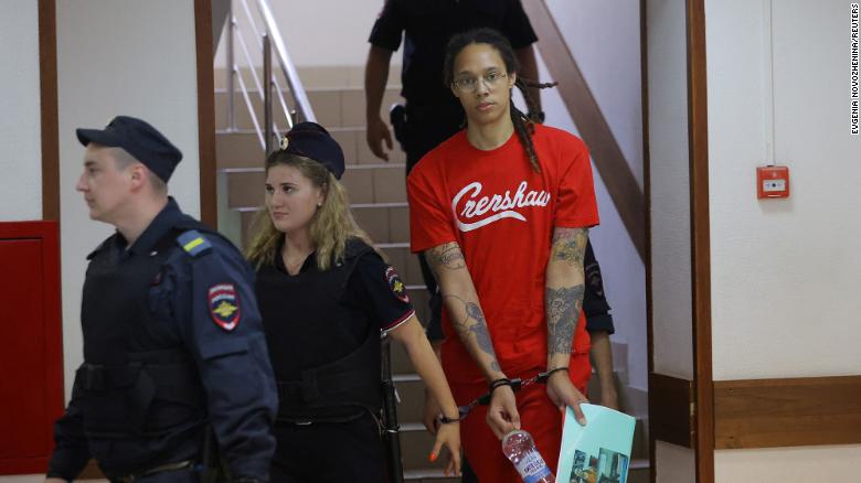 Звезда WNBA Бриттни Гринер признала себя виновной по обвинению в хранении наркотиков в российском суде