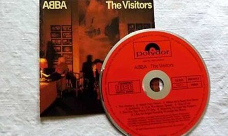 Какой альбом первым выпустили на CD?