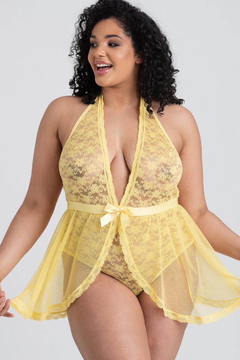 Кружевное желтое сетчатое боди plus size без трусов от Lovehoney