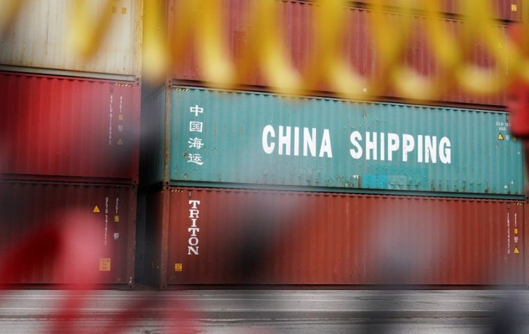 Китай стал лидером по числу торговых партнеров в мире