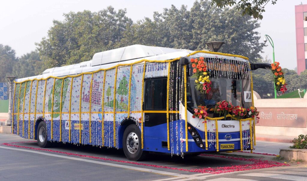 Нью-Дели к 2025 году планирует ввести в эксплуатацию не менее 8000 электробусов