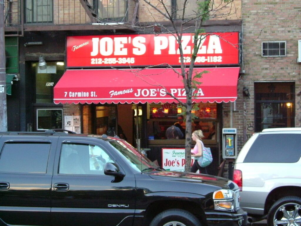 Пиццерия Joe's Pizza - Место работы Питера