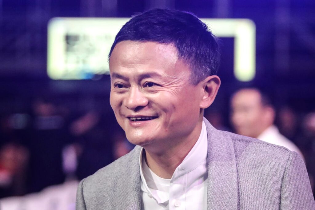Компания Alibaba начиналась с команды из восемнадцати человек