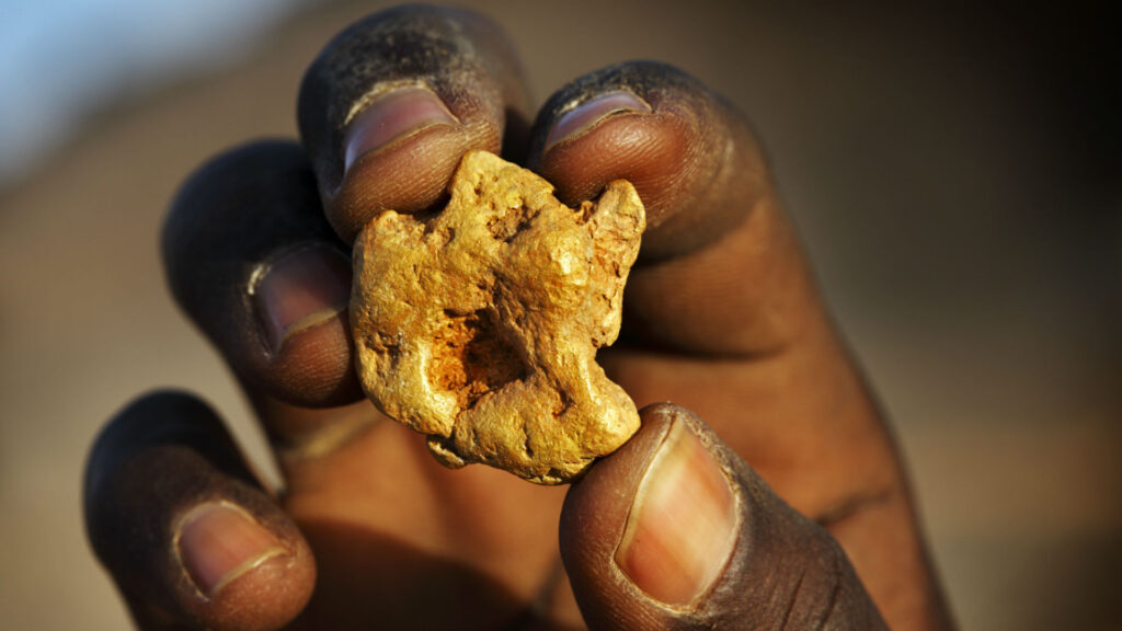 Судан экспортирует золото, арахис, нефть, овец и коз