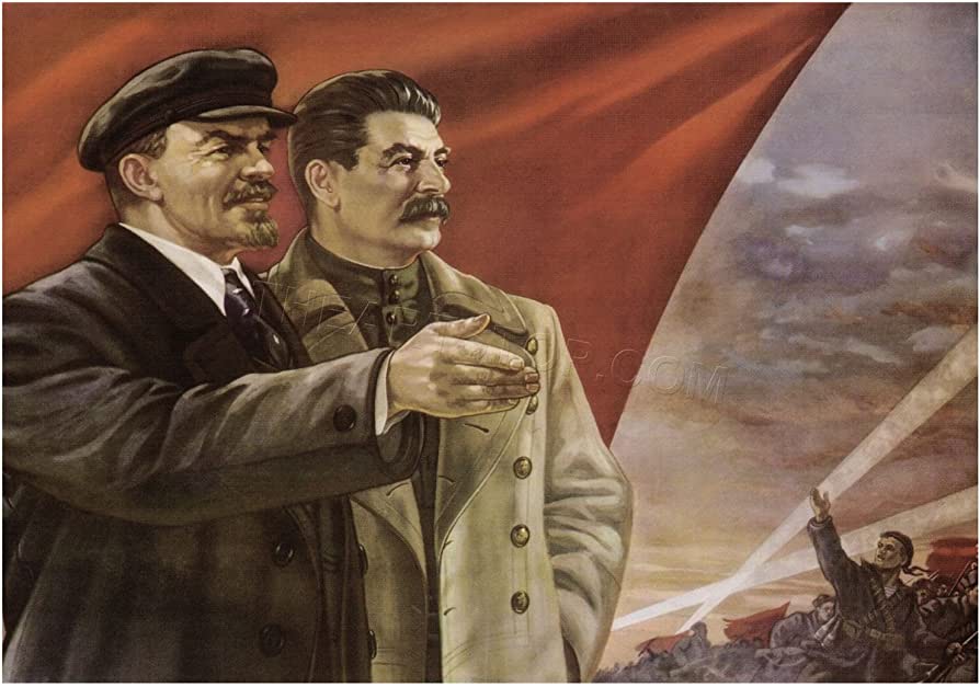 Советский Союз после свержения монархии  и стал мощной державой