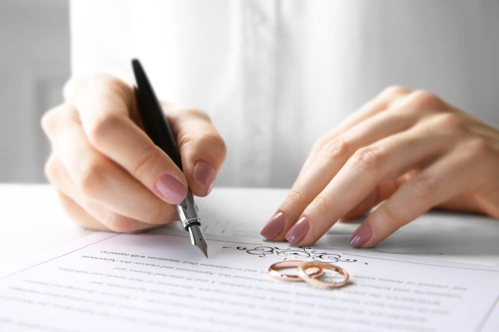 50% рост поддержки брачных контрактов