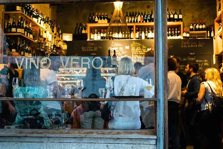 5 мест с лучшим вином в Венеции в 2024 году