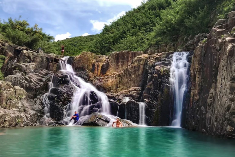 7 водопадов, которые стоит посетить в Гонконге