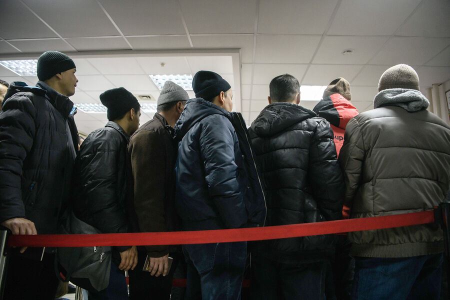 12 стран, мигранты из которых приехали в Россию в 2025 году