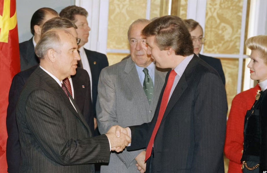 10 фактов о том, что Трамп знает русский язык