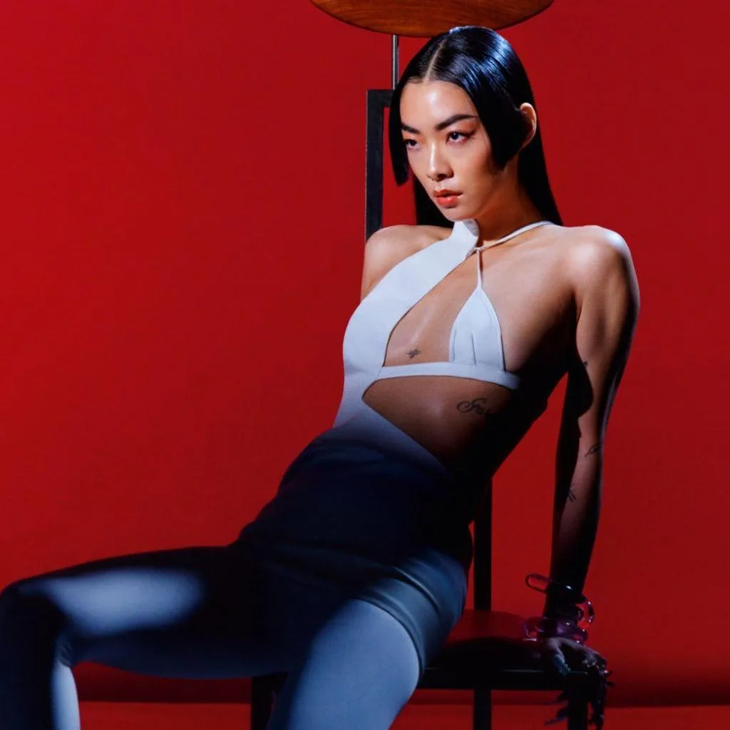 20 самых сексуальных японок в 2025 году