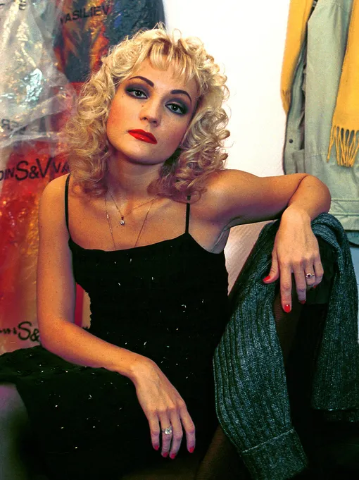 ТОП-20 самых красивых русских певиц 90-х годов