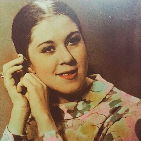 ТОП-20 самых красивых русских певиц 90-х годов