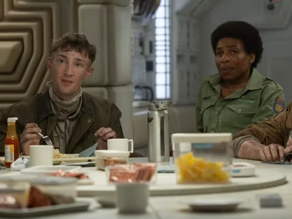 Фильм ужасов "Чужой: Земля" раскрывает корпоративный заговор Weyland-Yutani Фильм ужасов "Чужой: Земля" раскрывает корпоративный заговор Weyland-Yutani