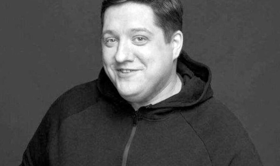 Свет ушедшего имени: Бурунов, Петров и Харламов — о смерти Романа Попова