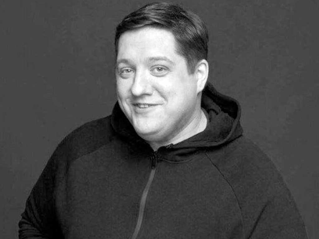 Свет ушедшего имени: Бурунов, Петров и Харламов — о смерти Романа Попова Свет ушедшего имени: Бурунов, Петров и Харламов — о смерти Романа Попова