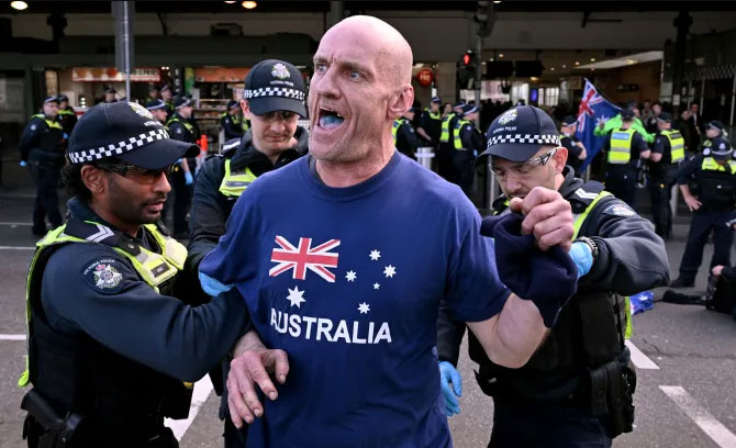 Австралийский политик сделал скандальное заявление о белом населении