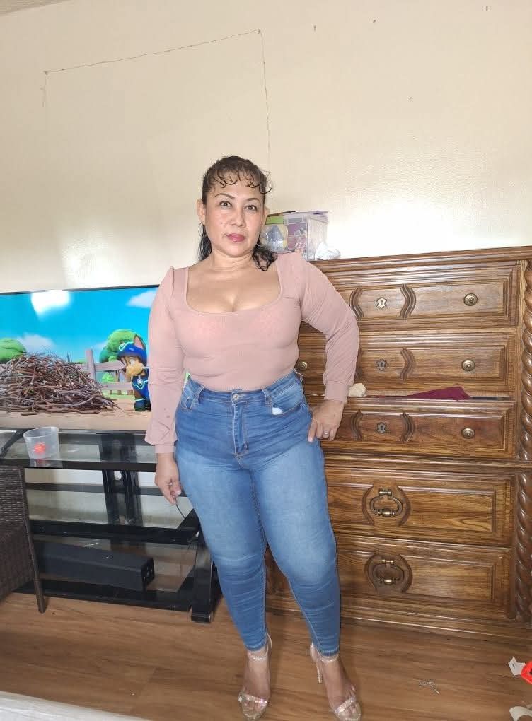 30 самых сексуальных зрелых женщин в джинсах (ФОТО)