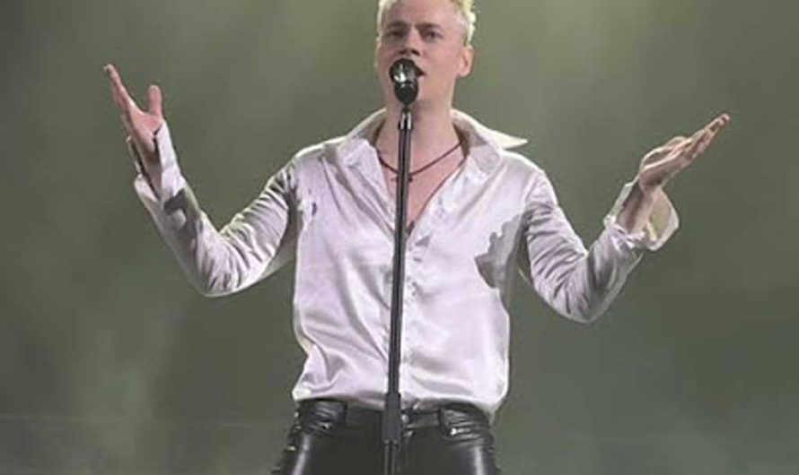 Певец SHAMAN расплакался на сцене в Минске — что произошло в Белоруссии