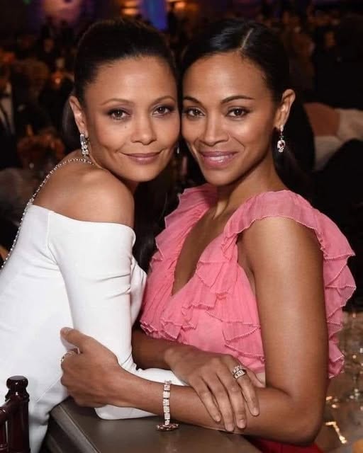 15 похожих друг на друга знаменитостей - все стали одинаковыми