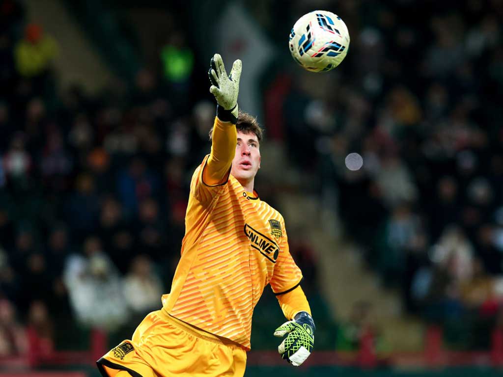 ТОП-10 лучших футбольных вратарей России