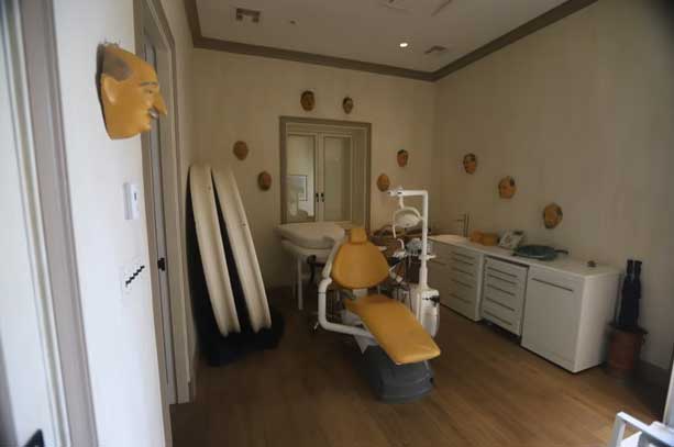 Эпштейн и его жуткий остров - редкие кадры закрытой резиденции