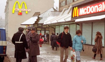Какая страна создала Макдоналдс и вернётся ли он в Россию в 2026 году?