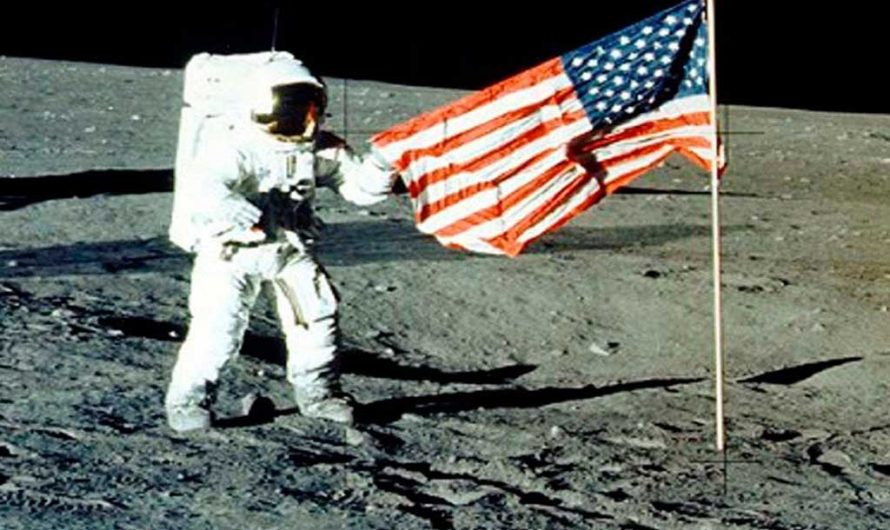 Флаг США на Луне: от символа «Аполлона» к новой борьбе за космос